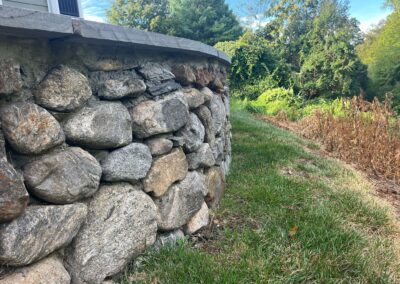 Stone Retaining Wall Builders in Connecticut by Arnold's Masonry and Construction