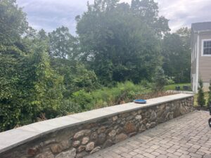 Stone Retaining Wall Builders in Connecticut by Arnold's Masonry and Construction