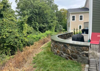 Stone Retaining Wall Builders in Connecticut by Arnold's Masonry and Construction