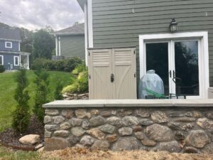 Stone Retaining Wall Builders in Connecticut by Arnold's Masonry and Construction