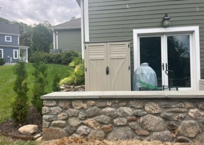 Stone Retaining Wall Builders in Connecticut by Arnold's Masonry and Construction